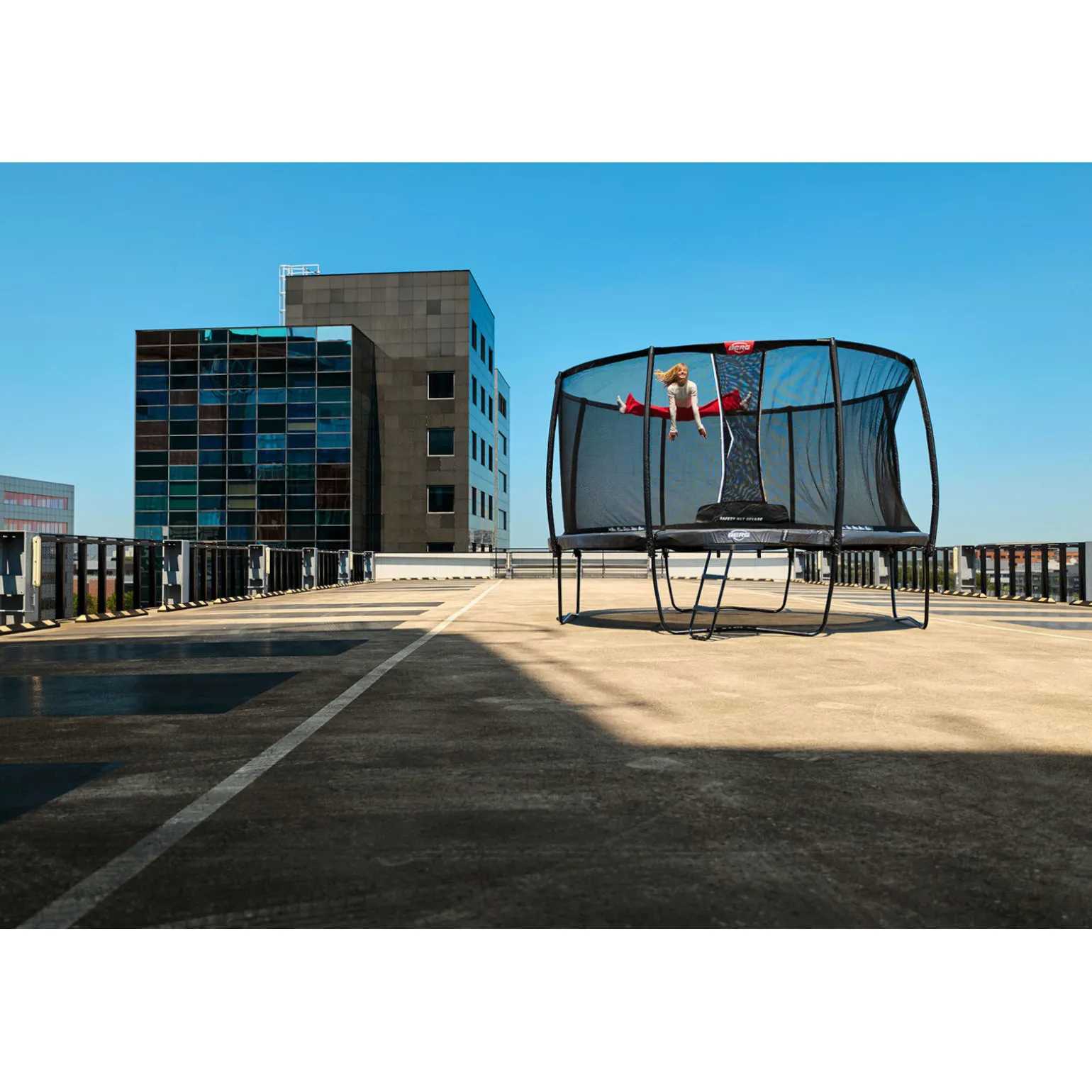 Berg Trampolin Grand Champion inkl. Sicherheitsnetz Deluxe AirFlow Pro